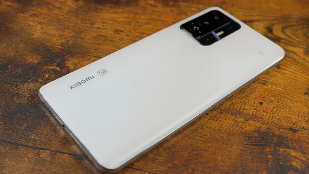 Xiaomi 11T Pro　ムーンライトホワイト