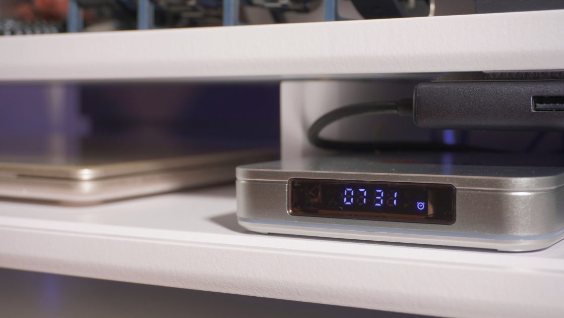 デスクに置かれたEVPAD 12P